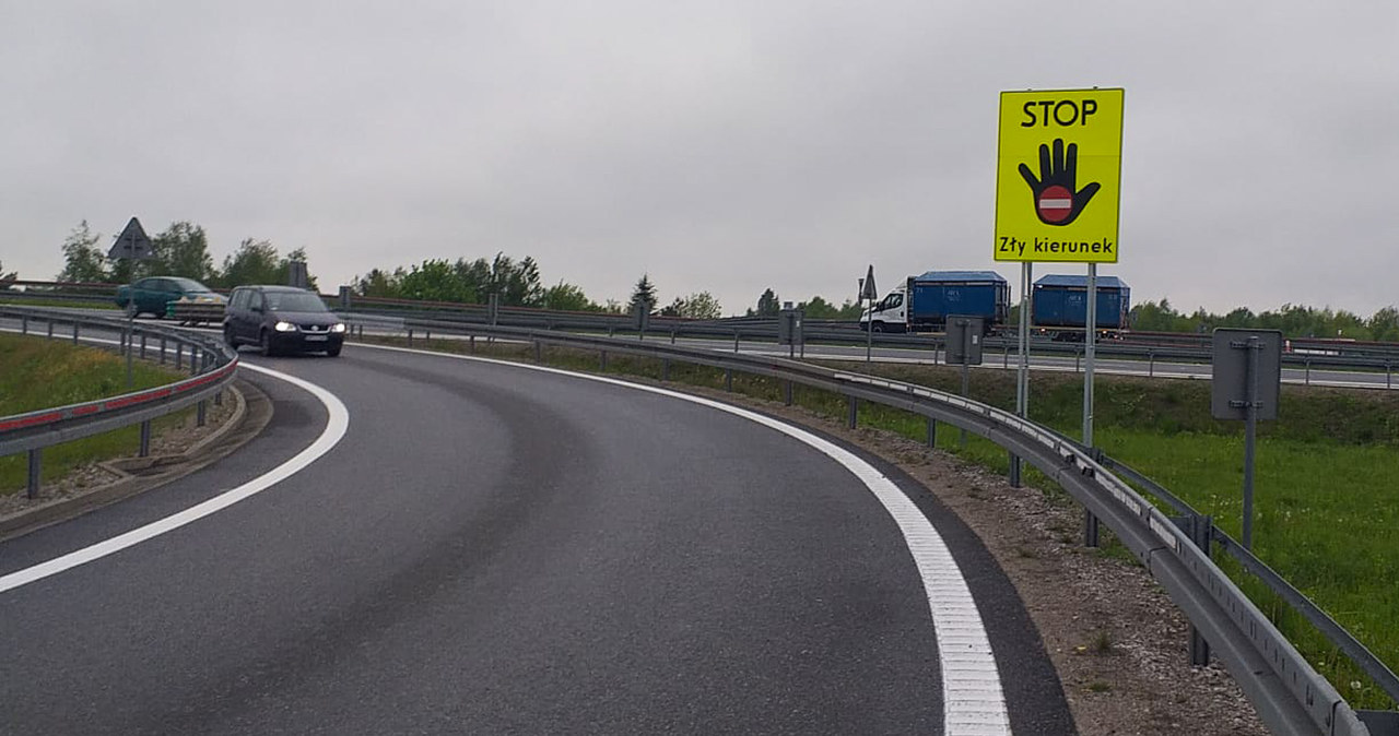 Kolejne tablice "STOP – zły kierunek" pojawią się na drogach w Łódzkiem