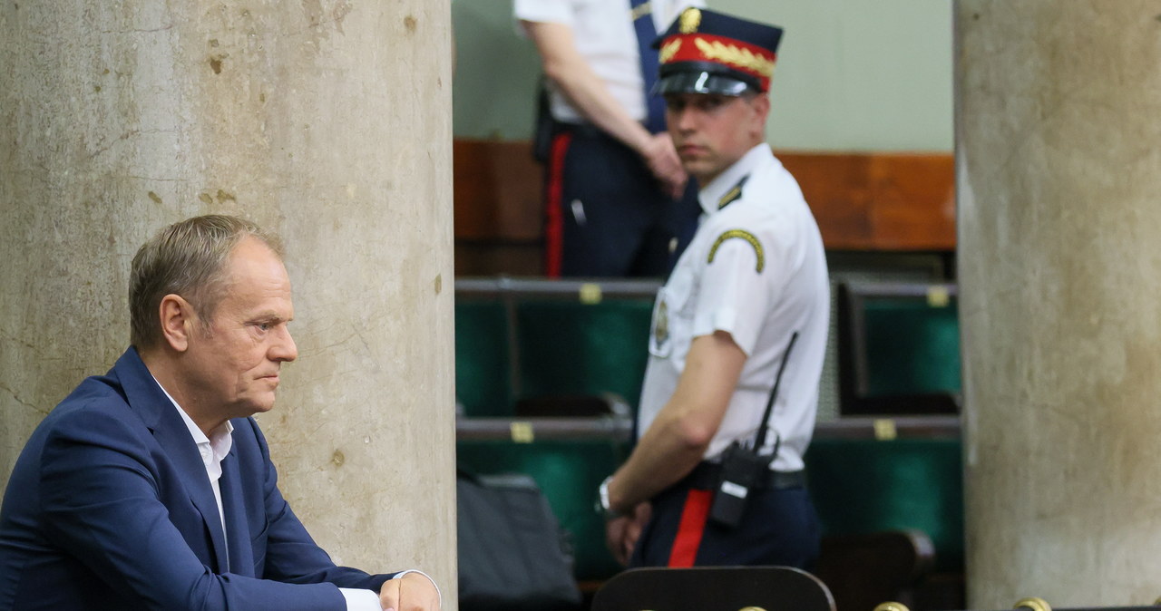 Komisja ma zbadać rosyjskie wpływy. Tusk: Tchórze w Sejmie. Będą żałowali