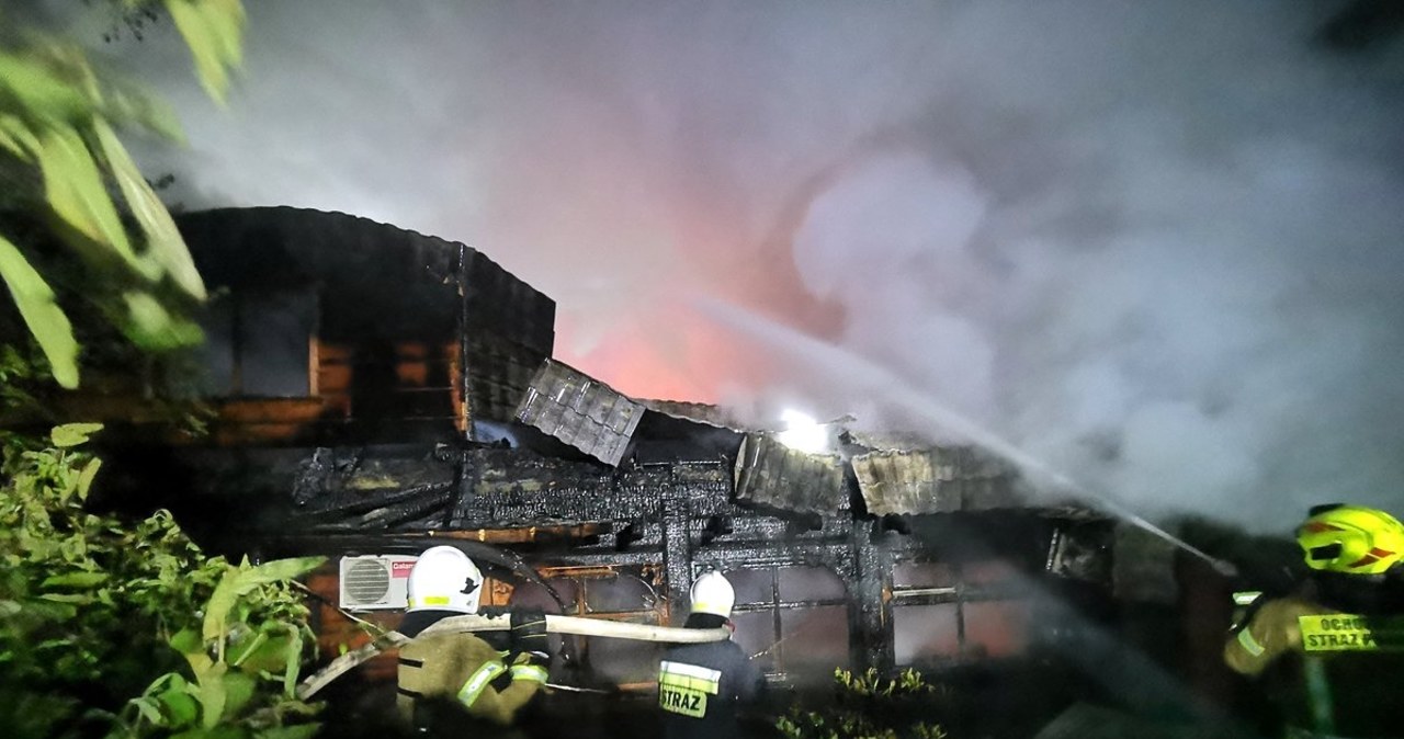 Pożar hotelu w Bieszczadach. Ogień objął większość budynku